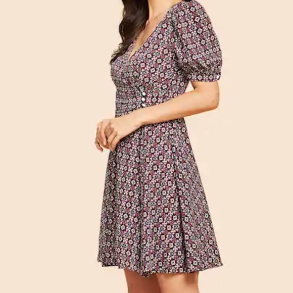 Vintage Style Fit n’ Flare Dress - Picture 2 of 6